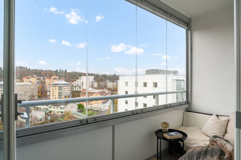 Balcon - Bright Studio Flat with Balcony near University