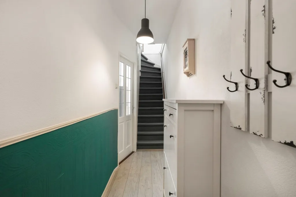 Entrée - Interwar Semi-detached House in Den Helder
