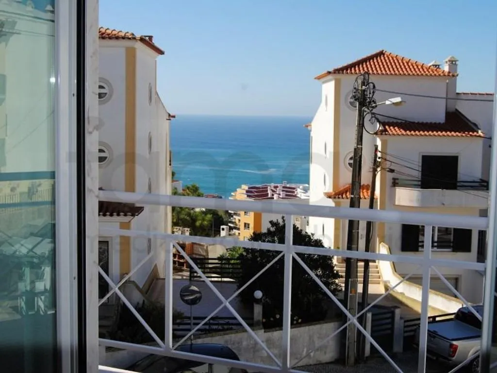 Rõdu - Remodelled House with Sea View in Ericeira