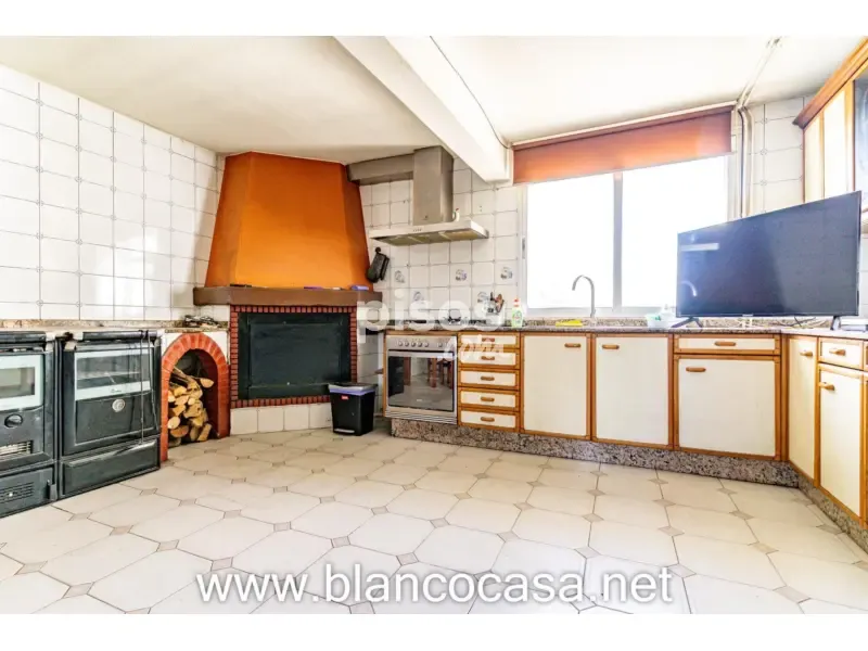 Cuisine - Maison 7 chambres à ES