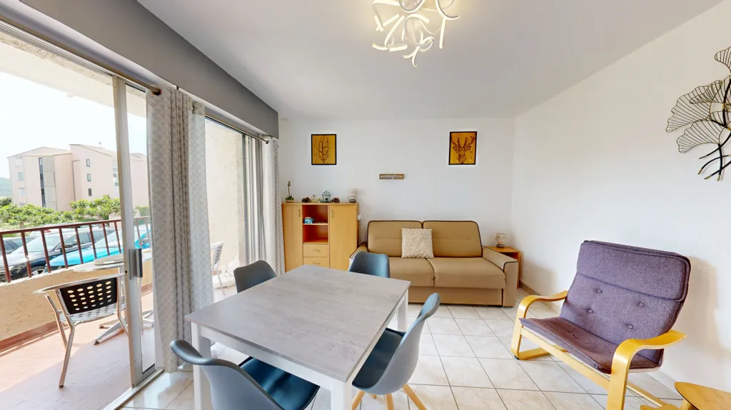Elutuba - Studio with South Terrace in Greoux-les-Bains