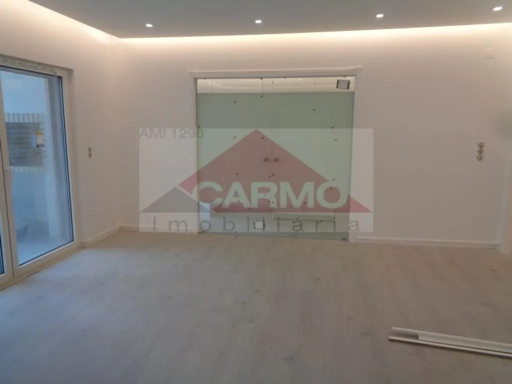 Living Room - Luxury T3 Flat with Solar Panels in Montijo