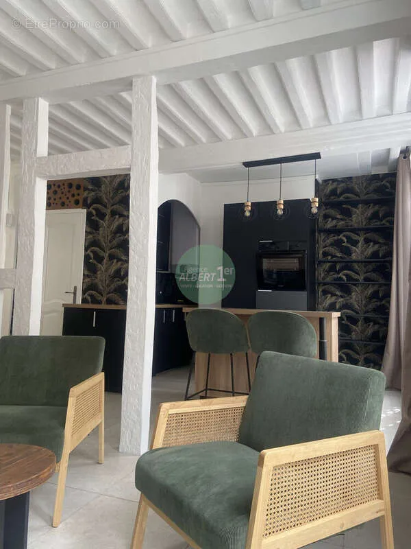 Soggiorno - Refurbished 2-Bed Flat in Le Havre