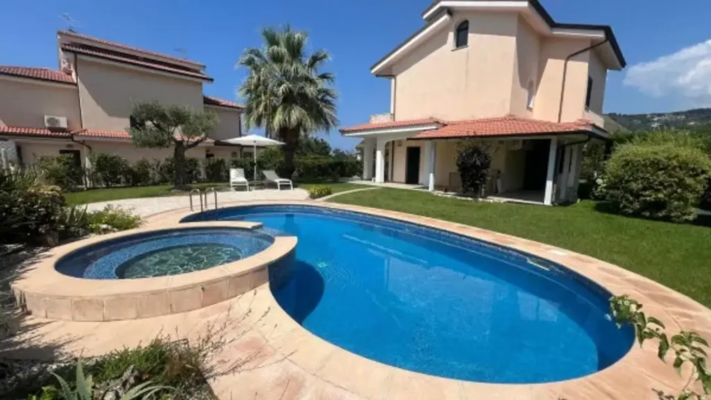 Rustic Villa with Sea View in Diamante