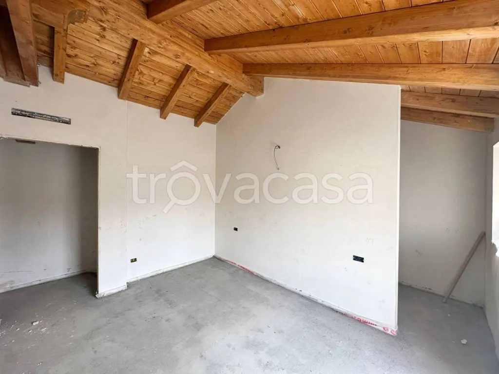 Toad - Fully Renovated Villa with Private Garden in Cameri