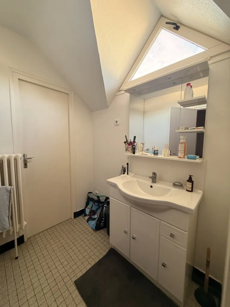 Salles de bain - Appartement T3 avec Parking en Centre-Ville de Guéret