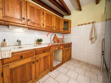 Cucina - Spacious House with Veranda in Avensan