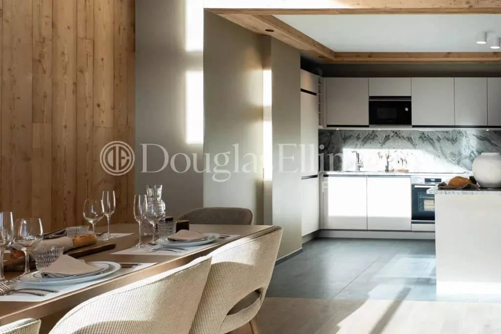 Söögituba - Duplex Chalet with Mountain View in Courchevel