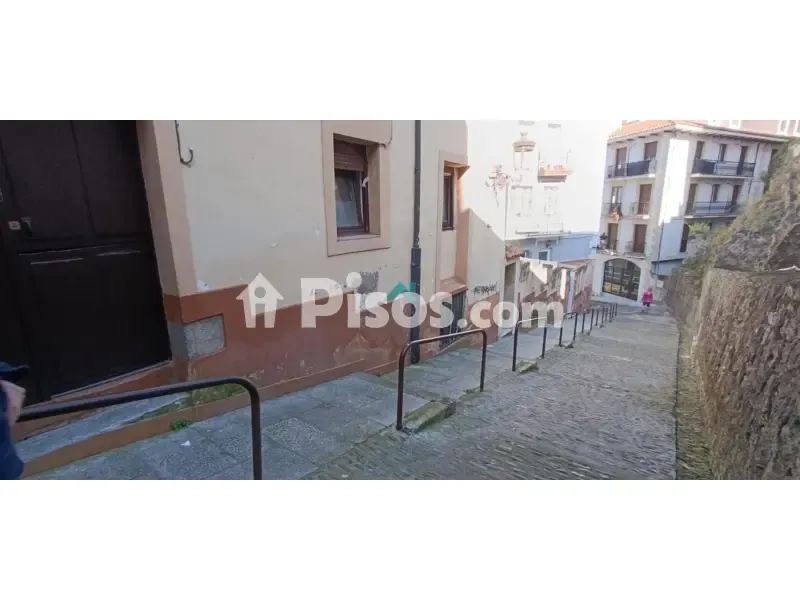 Rooms - Ground Floor Flat with Investment Potential in Laredo