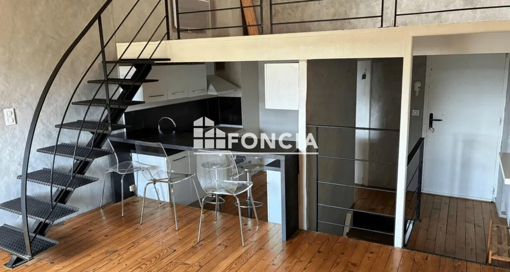 Cucina - Renovated Triplex with Lot View in Cahors