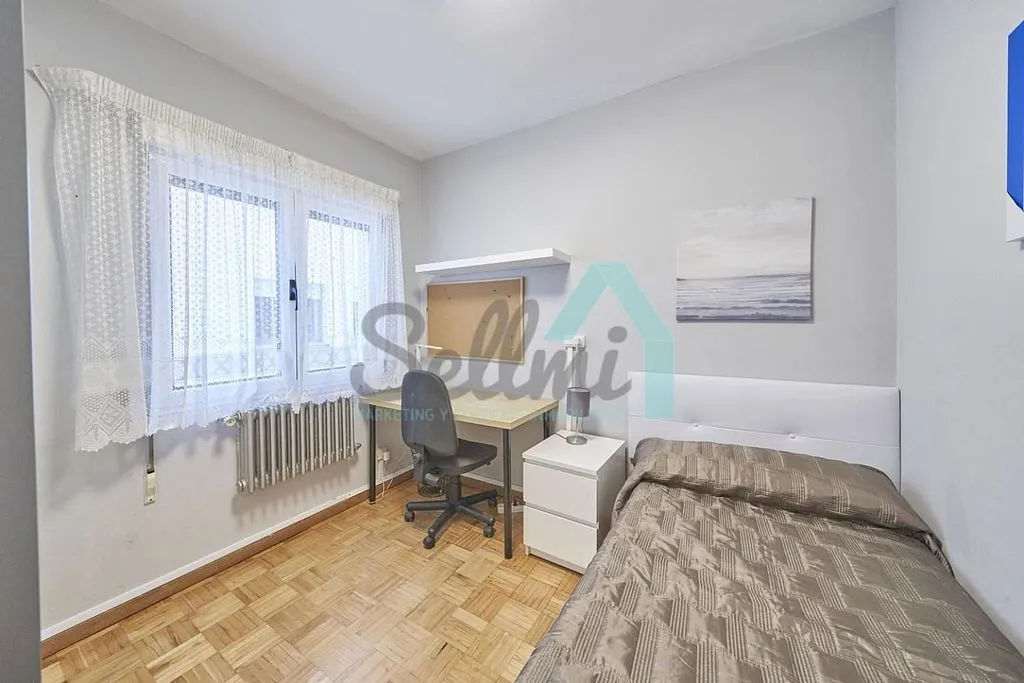Camere da letto - Furnished Flat with Study Spaces in Oviedo