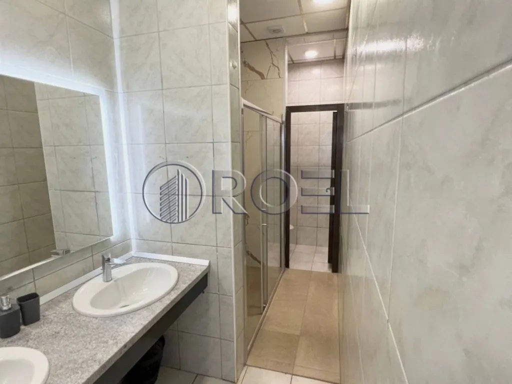 Salles de bain - Spacious Apartment with Terrace in Križ Centre