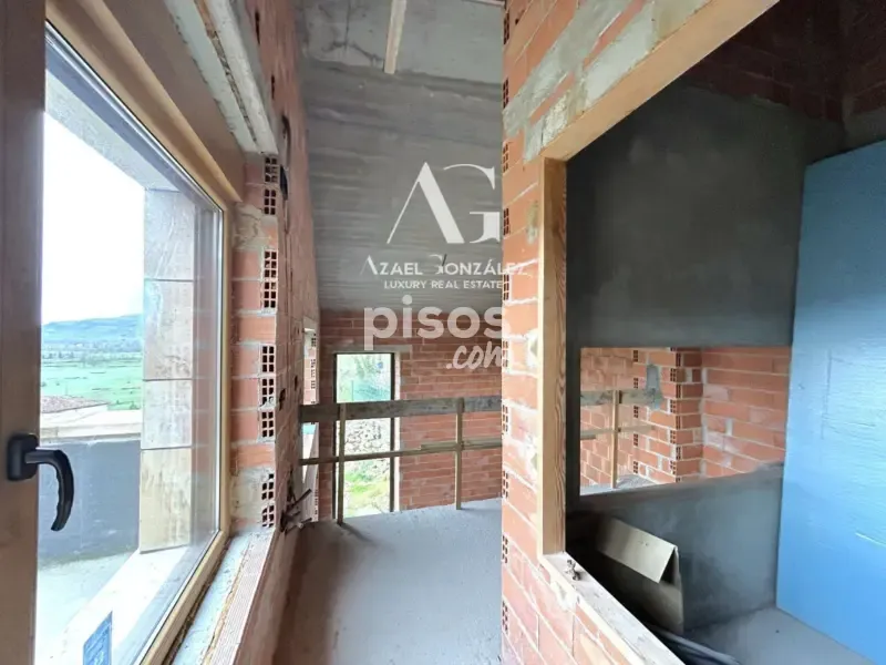 Toad - House with Valley Views in Villacarriedo