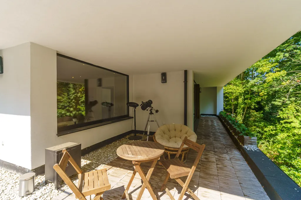Terrasse - Villa architecturale avec jardin et piscine à Schoten