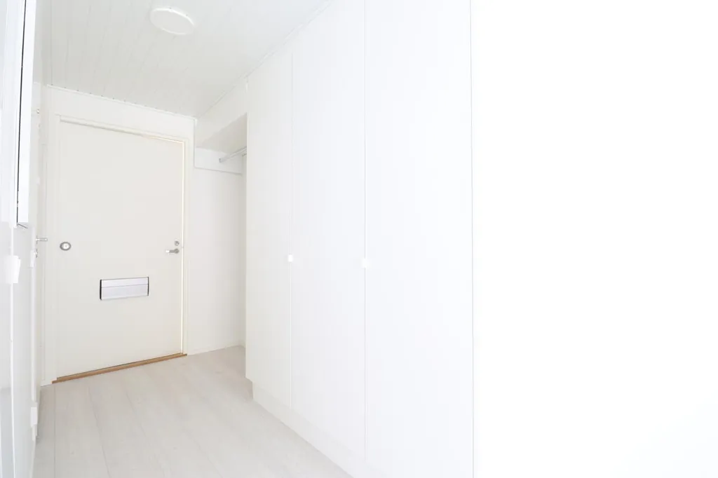 Entrée - Modern Studio Flat with Balcony in Vantaa