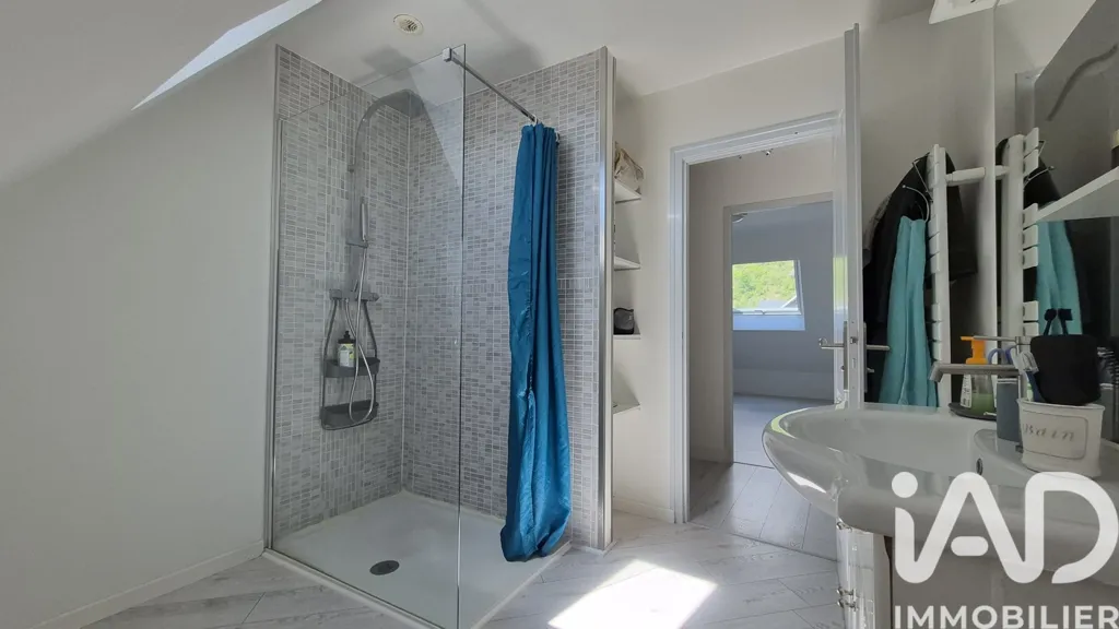 Vannitoad - Renovated Triplex in La Mure