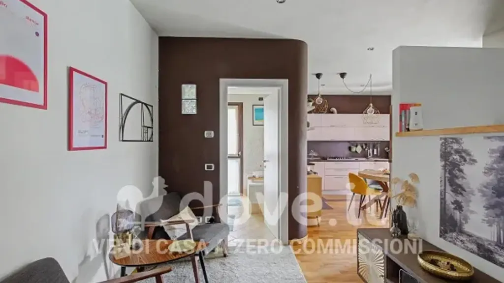 Soggiorno - Three-bedroom Apartment with Terrace in Parma