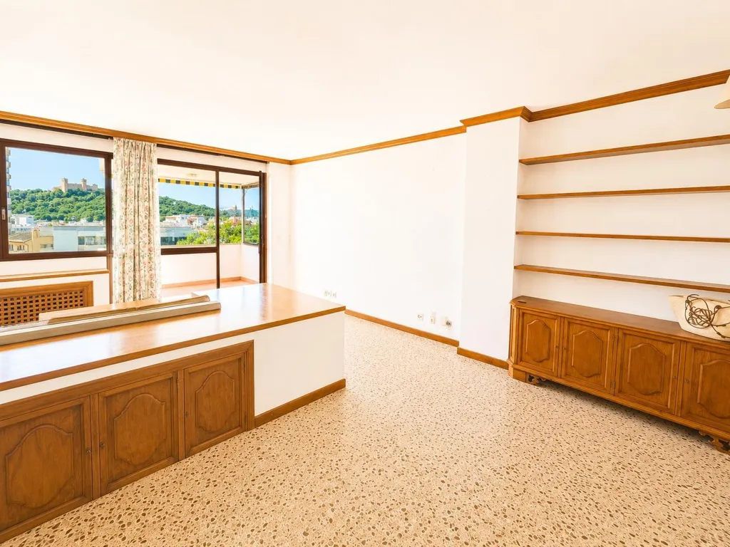Elutuba - Flat with Castle Views in Palma de Mallorca