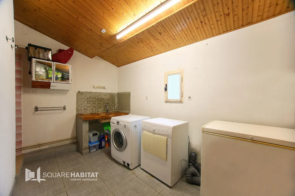 Pesuköök - Charming 5-Piece House in Rives de l'Yon