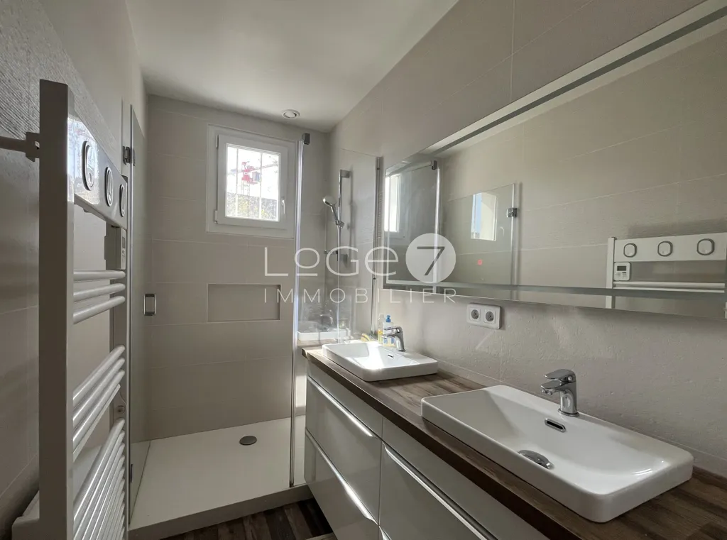 Bagni - Ground Floor House with Terrace in Guidel Centre