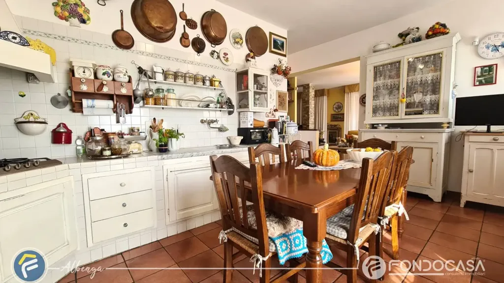 Söögituba - Spacious Apartment with Large Terrace in Albenga