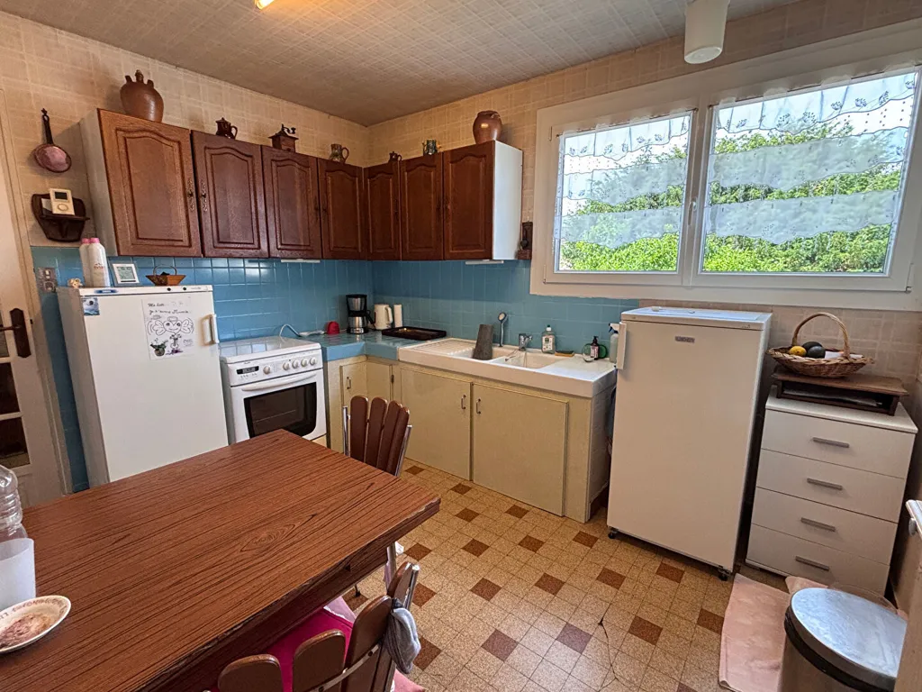 Kitchen - 1960s Maison with Balcony in Gaillon