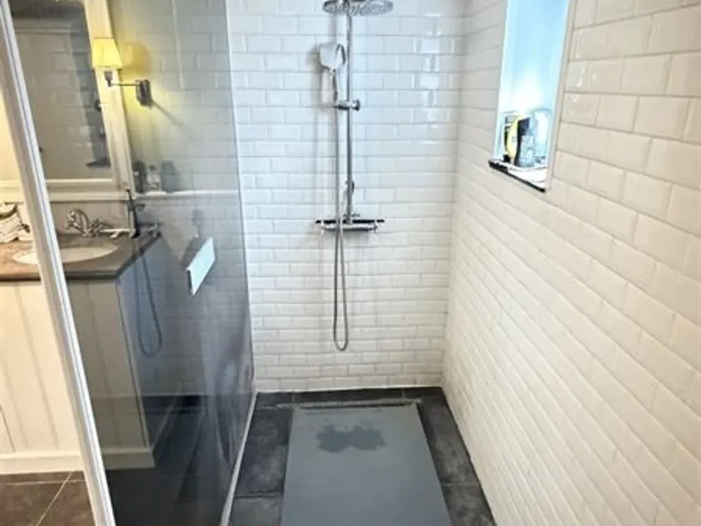 Salles de bain - Maison avec Bureau à Goeferdinge, Près de Geraardsbergen