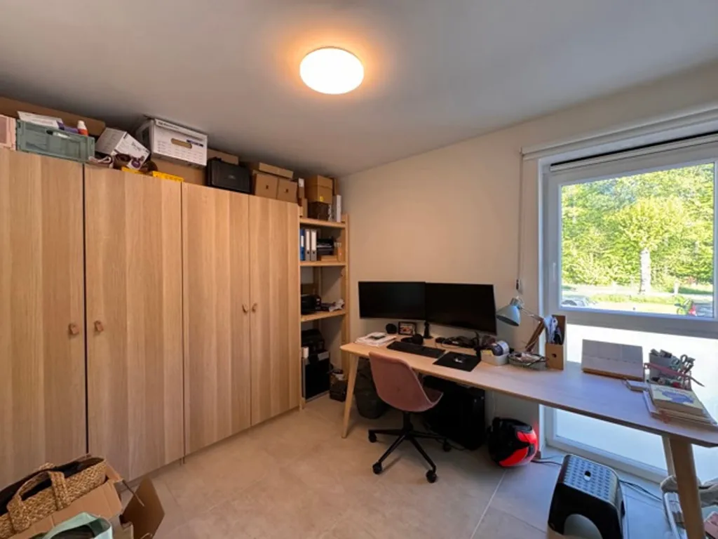 Bureau - Appartement Neuf avec Terrasse à Libramont-Chevigny