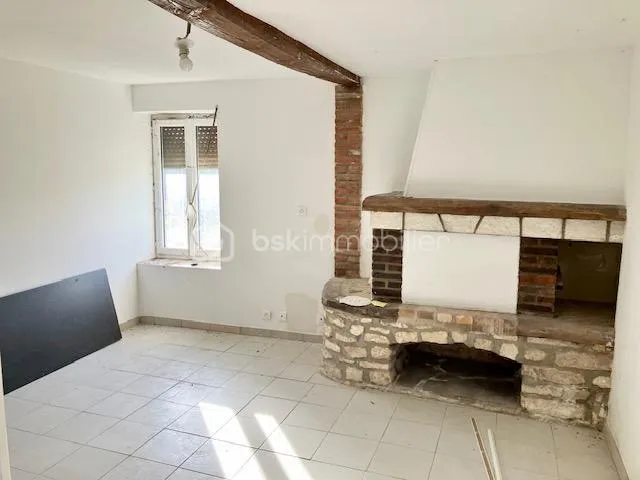 Séjour - Maison à Rénover dans Village Calme à Leuze
