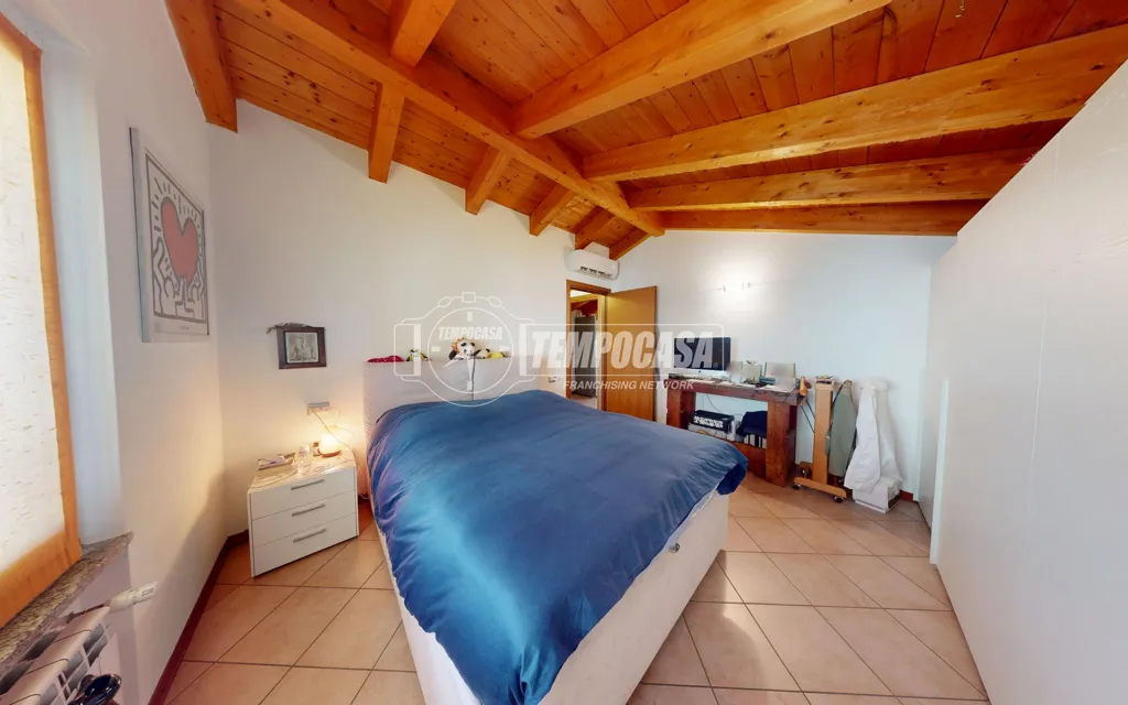 Magamistoad - Mansarded Duplex with Terrace in Rovellasca