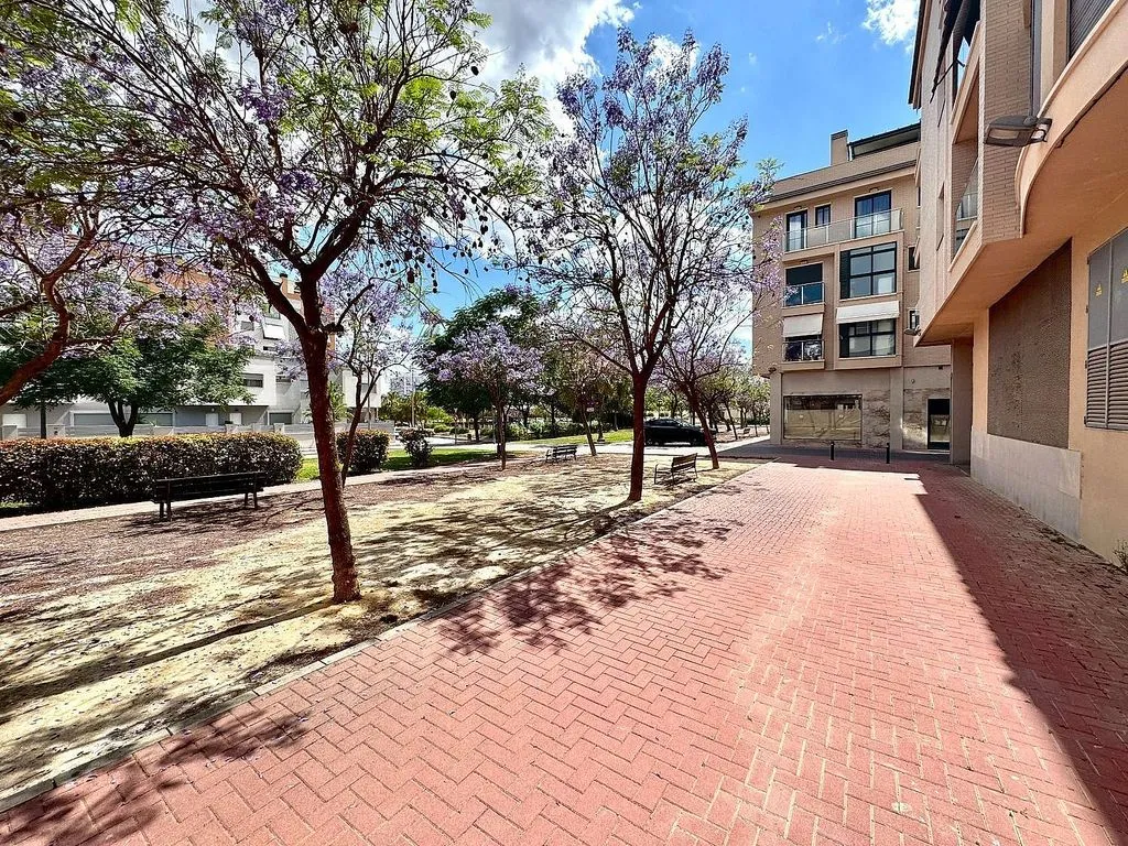 Jardin - Modern Studio Flat with Air Conditioning in Murcia