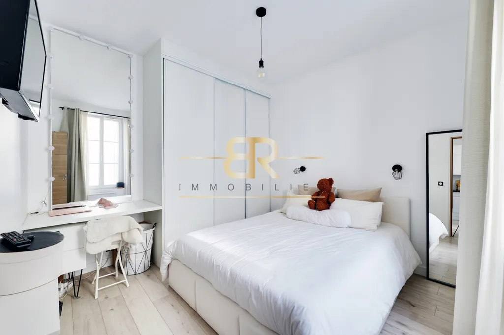Chambres - T3 Rénové avec Hauteur sous Plafond à Colombes