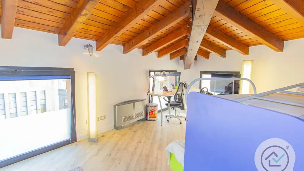 Kabinet - Mansarded Penthouse with Sky Views in Varese