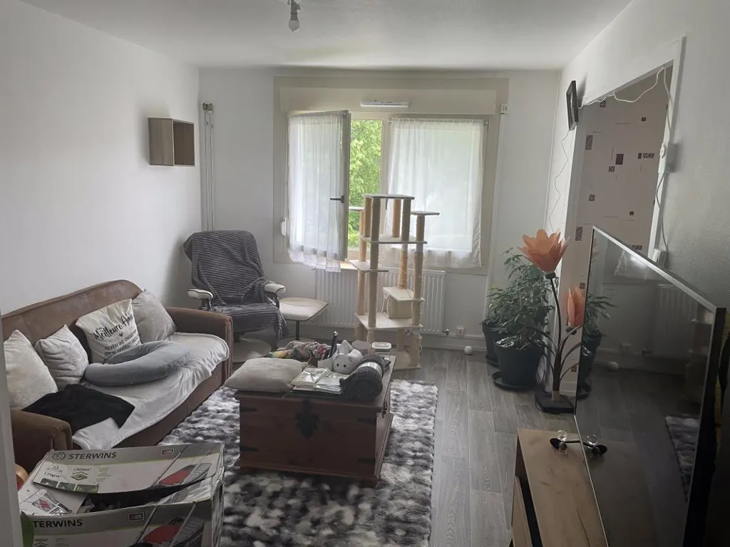 Elutuba - Renovated Flat with Balcony in Verdant Quarter