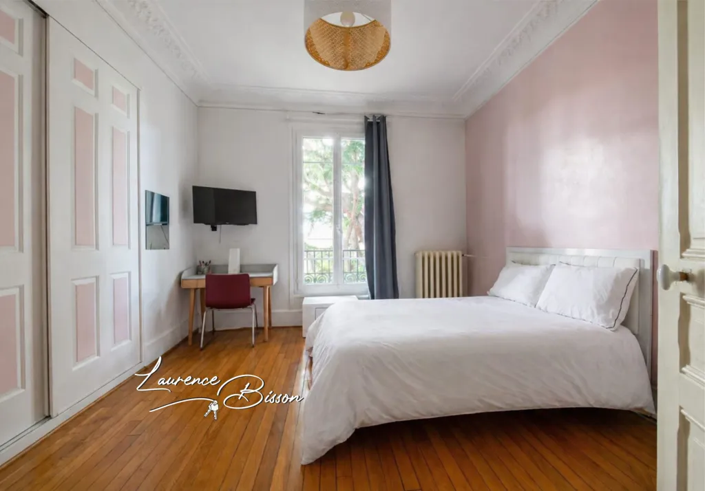 10-room house in Le Raincy