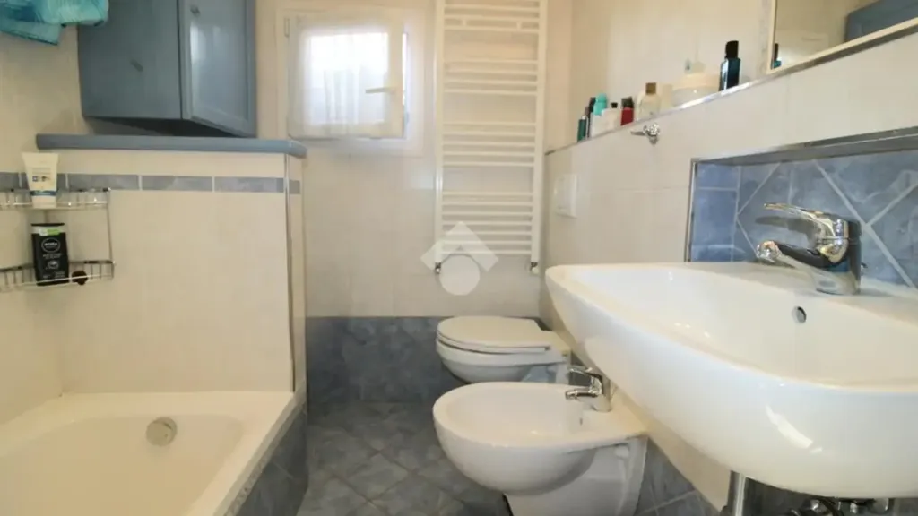 Bathrooms - Rustic Villa with Garden in Cesena