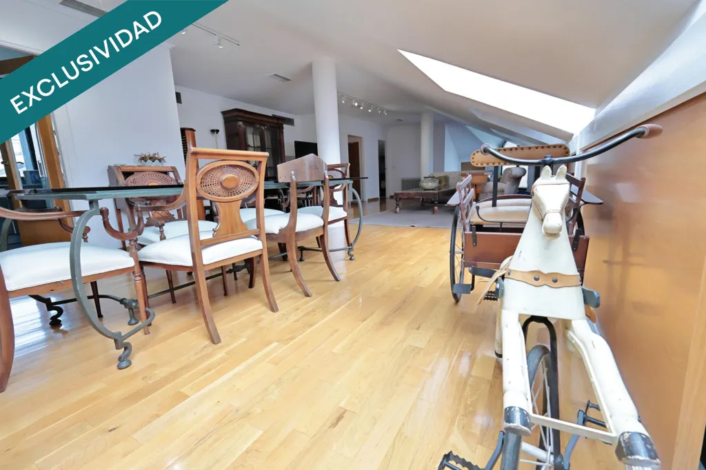 Salle à manger - Bright Penthouse with Terrace in Bembibre