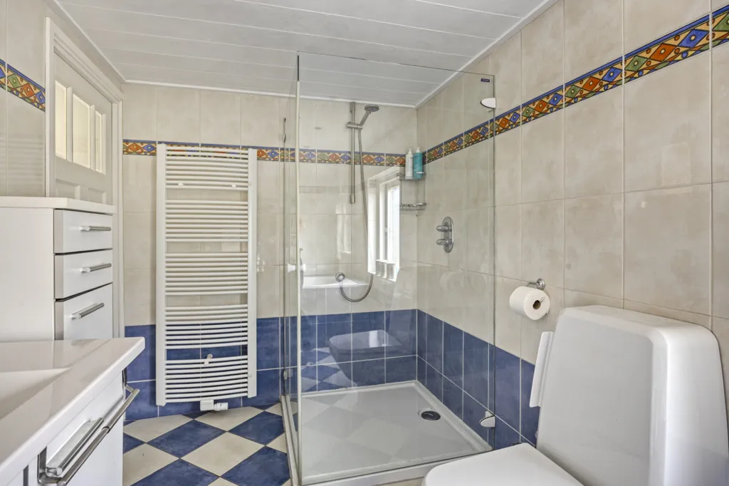 Bathrooms - Detached House with Garden in Enschede