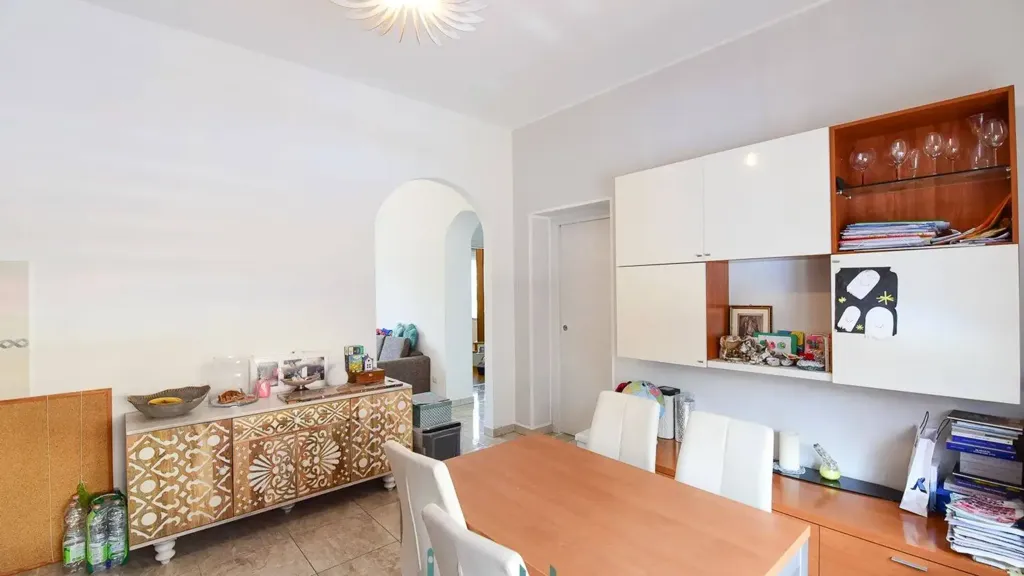 Söögituba - Semi-detached House with Garden in Giussano
