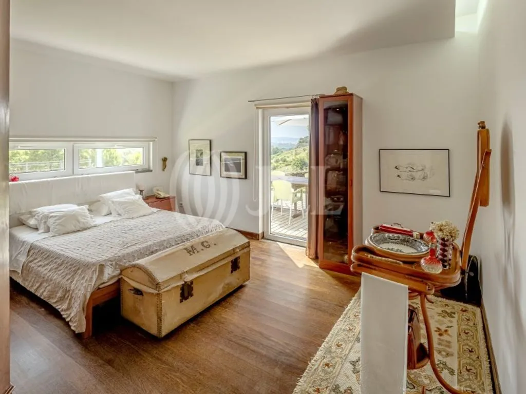 Magamistoad - 4-Bedroom Villa with Pool in Terrugem, Sintra