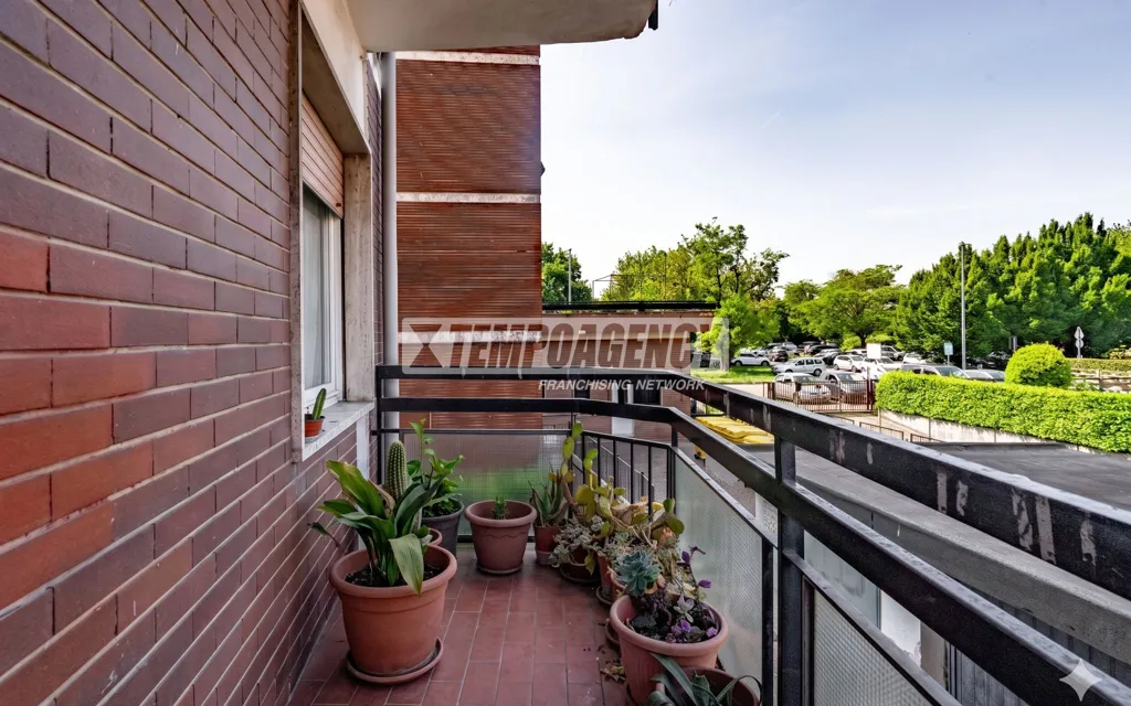 Balcone - Rear-Facing Bilocale with Balcony in Garbagnate Milanese