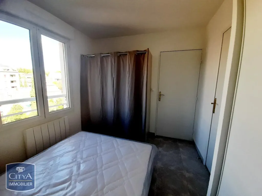 Chambres - Appartement meublé avec balcon au centre d'Aix-en-Provence