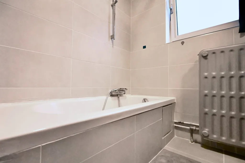 Bathrooms - Bright Apartment with Terrace in Bornem Centre