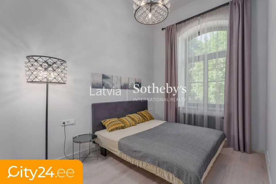 Magamistoad - 2-Bedroom Apartment with National Library View in Riga