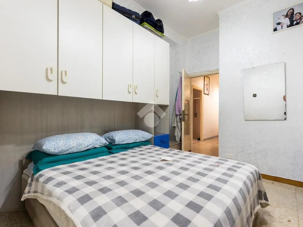 Chambres - 3-Room Apartment with Private Courtyard in Rome