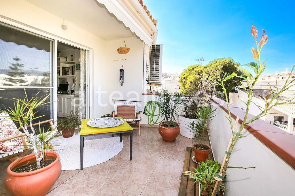 Rõdu - Penthouse with Terrace in Altea Pueblo