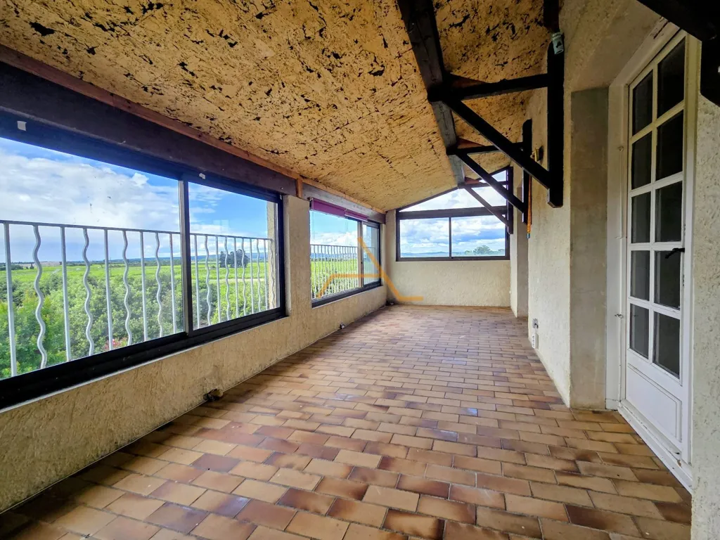 Terrace - Villa with Pool in Tulette, Drôme Provençale