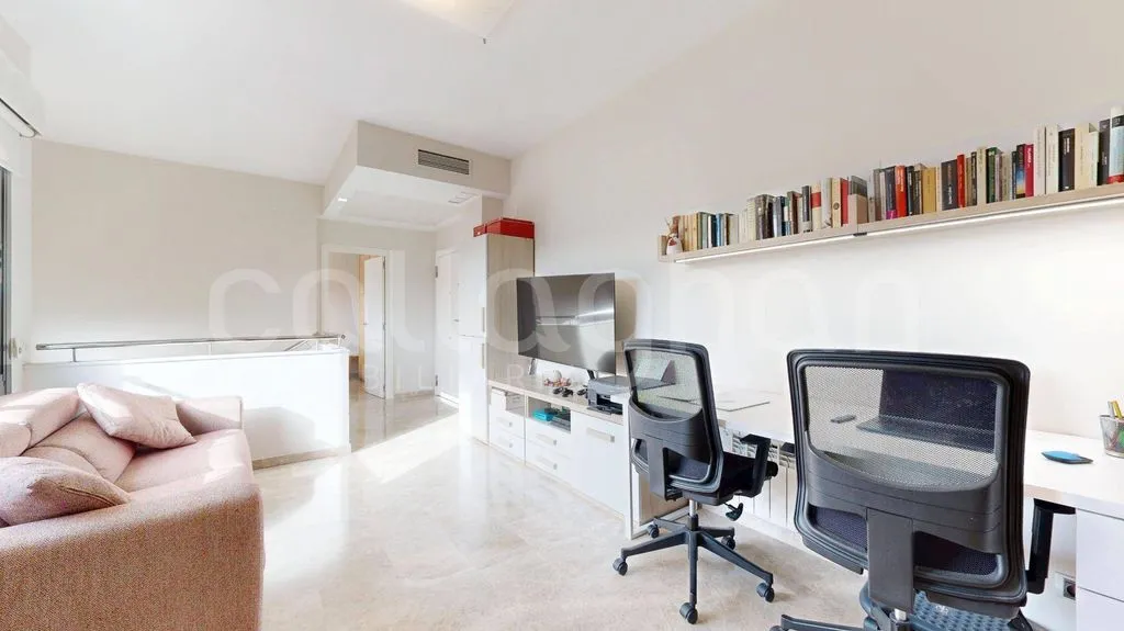 Kabinet - Luxury Duplex with Pool in Valencia