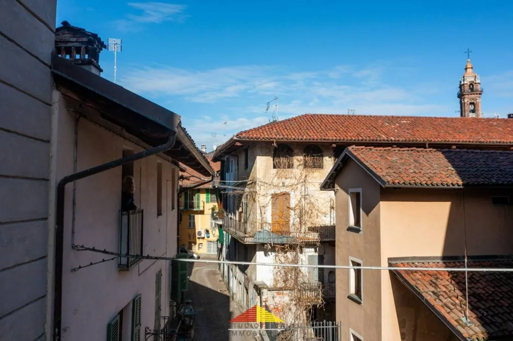 Aed - Restoration Project in Historic Centre, Saluzzo