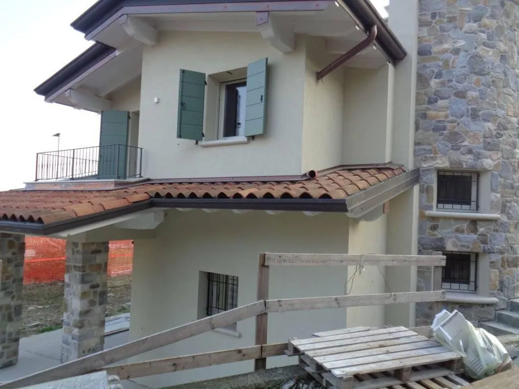 Välivaade - Villa with Partial Lake View in Padenghe Sul Garda